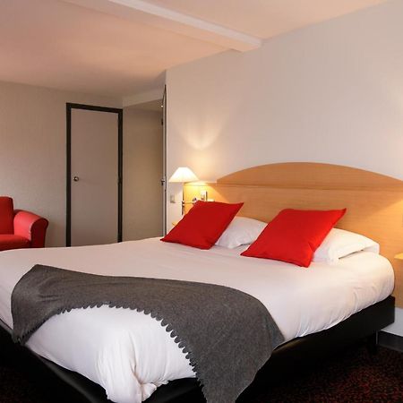 Logis Hotel L'Oree De Chartres - Barjouville Zewnętrze zdjęcie
