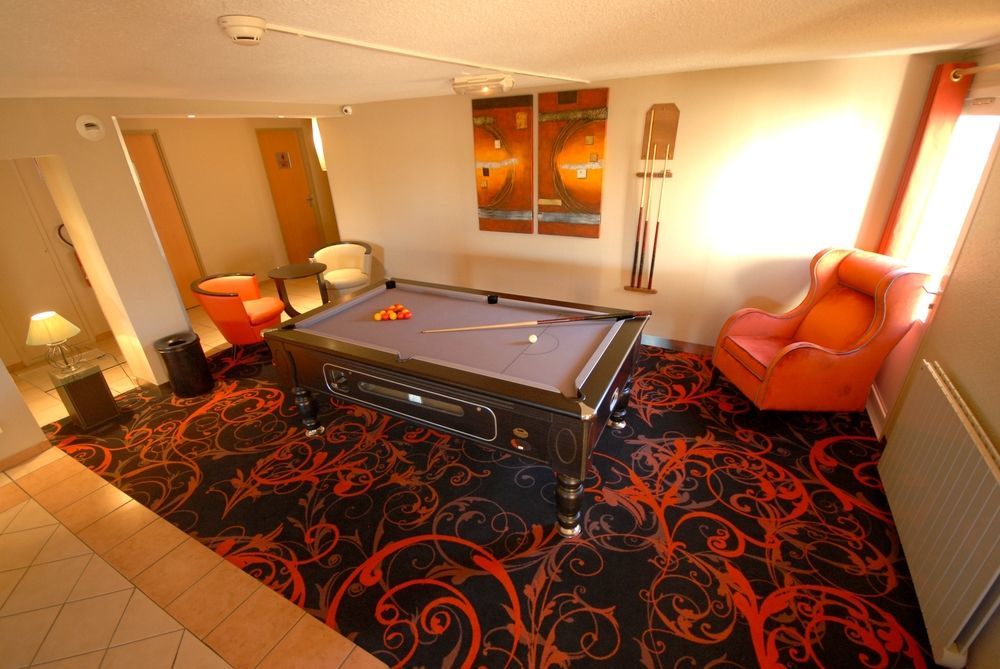 Logis Hotel L'Oree De Chartres - Barjouville Zewnętrze zdjęcie