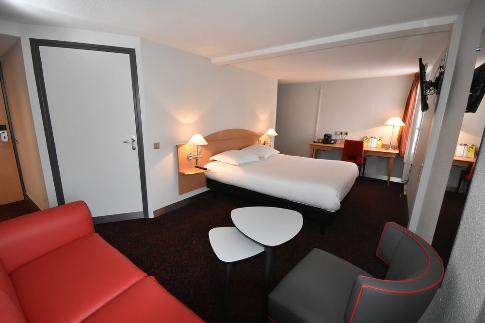 Logis Hotel L'Oree De Chartres - Barjouville Zewnętrze zdjęcie
